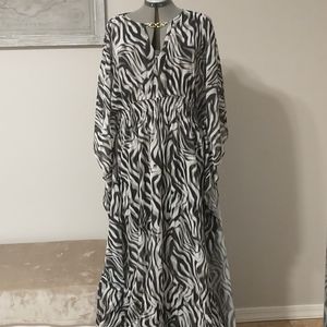 NWT Jennifer Lopez Maxi Dress